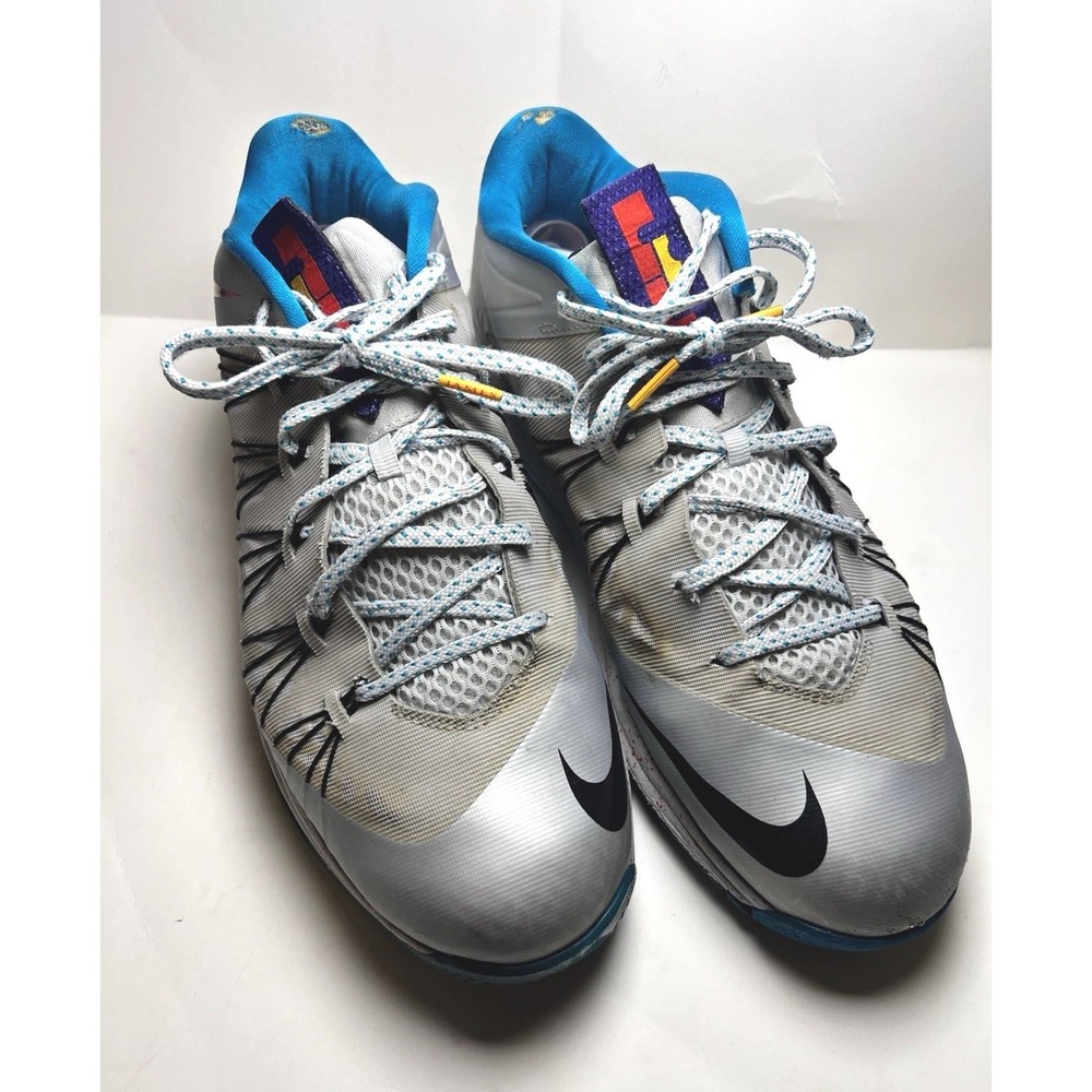 Nike Air Max LeBron 10 Size 13 Low Top Colorblock Sneaker  Mens B5